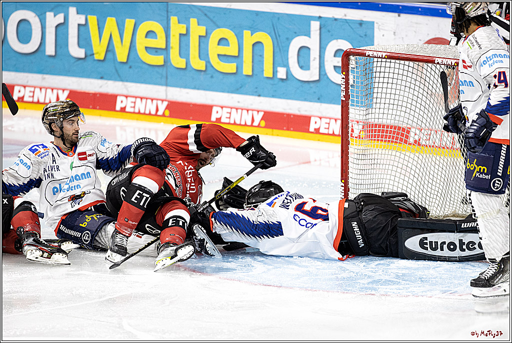PENNY DEL;  Koelner Haie - Iserlohn Roosters; Koeln, 20.02.2022